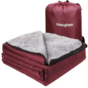 DUKUSEEK Outdoors Waterproof Throw Blanket with Hood, 79”x 59” Sherpa Fleece Stadium Windproof Blankets for Boat, Traveling, Camping, Football, Dogs, Outdoor Sporting Events-Machine Washable