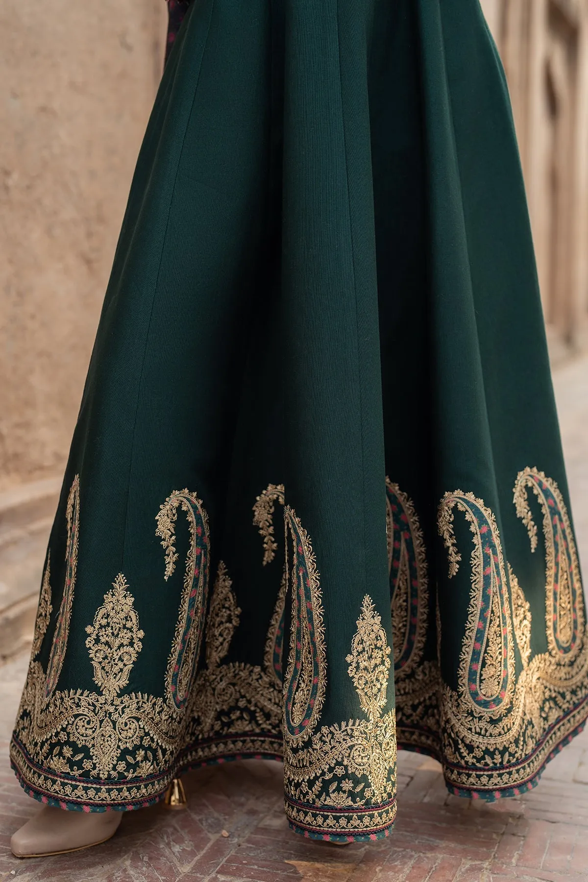 Jazmin Delia Fall/Winter – Embroidered Slub Khaddar D7