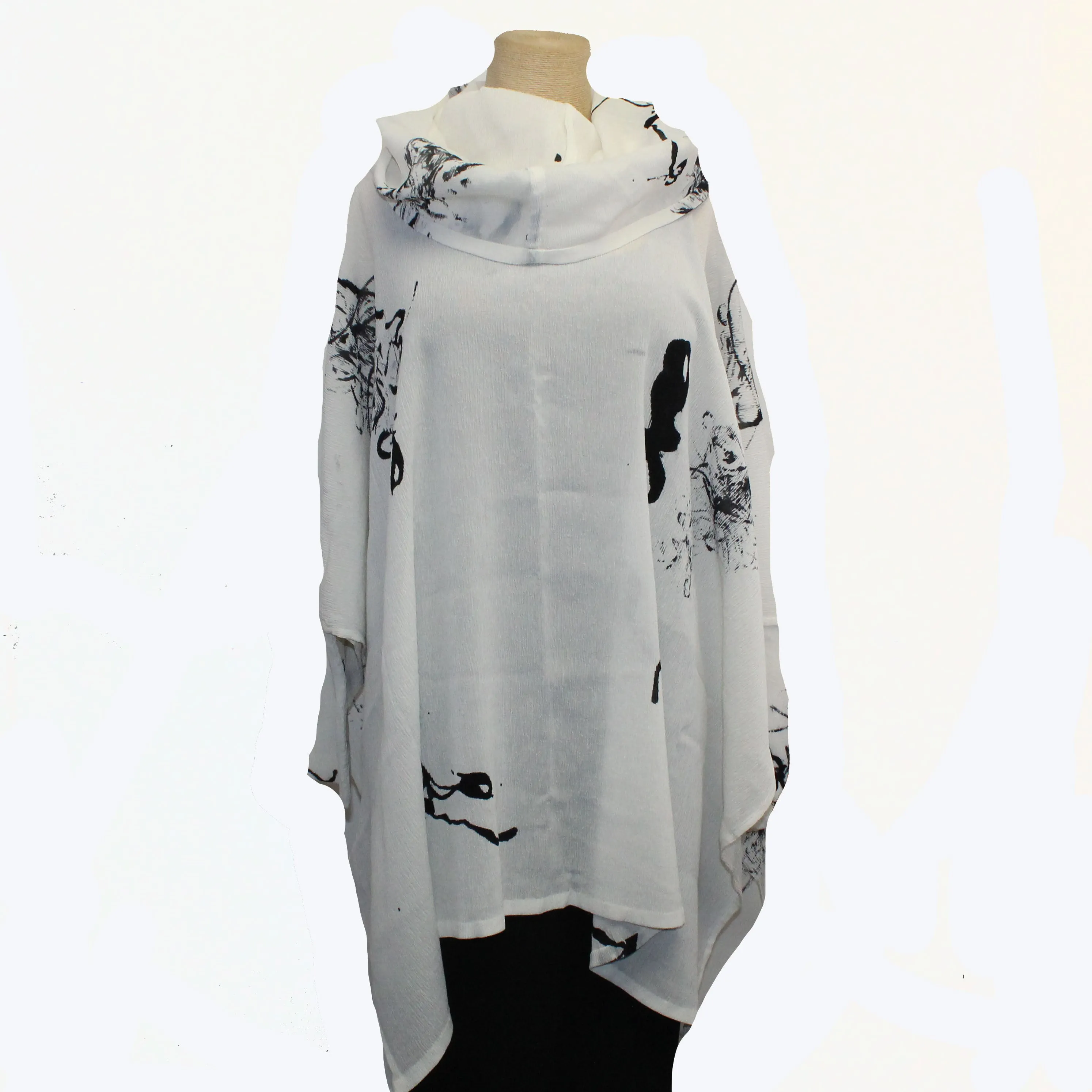 Kiss of the Wolf Poncho, Black & White String Theory, OS Fits S-XL