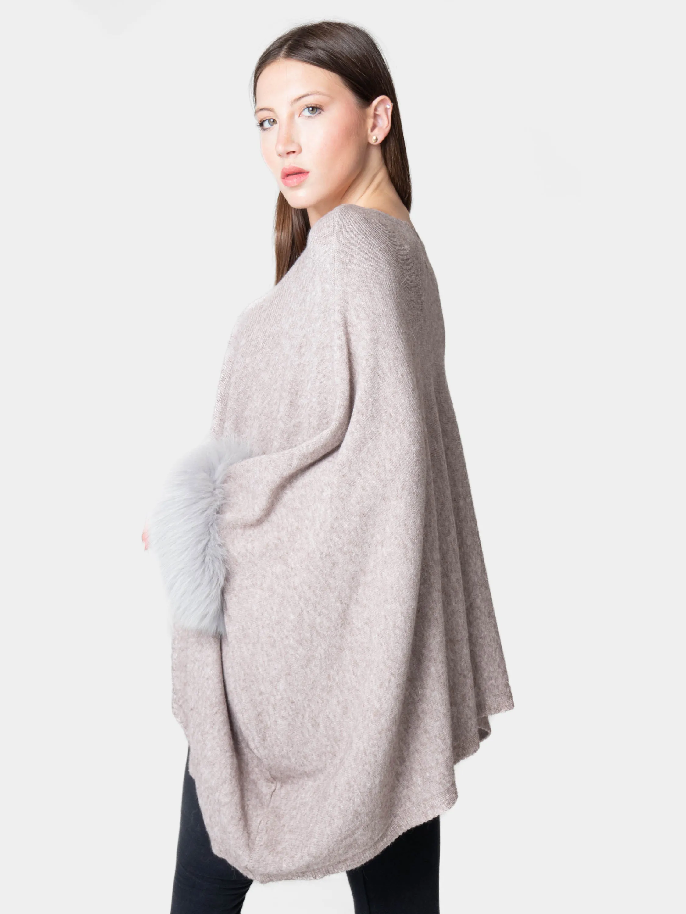 London - Poncho with fur on the cuffs Taupe