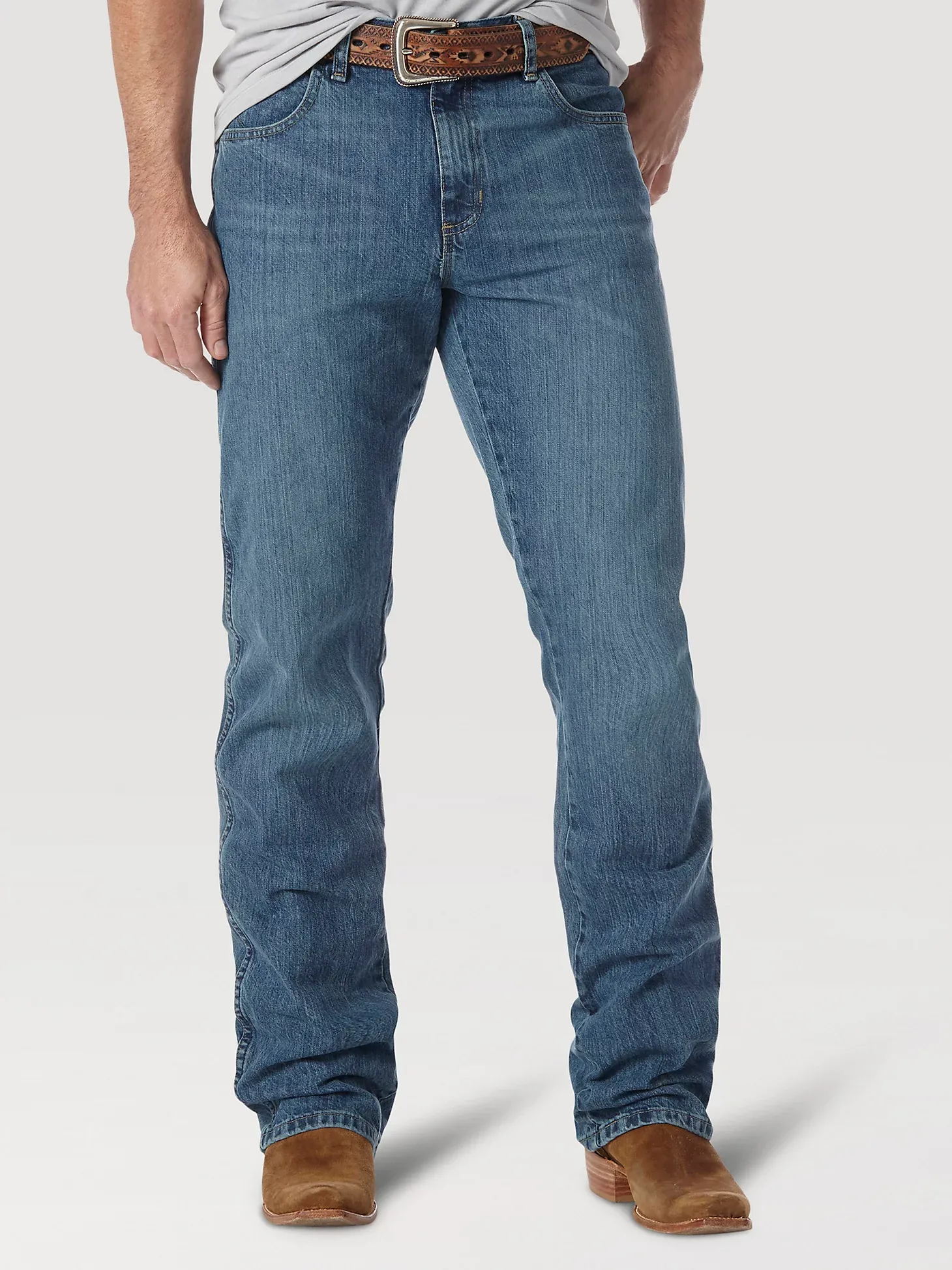 MEN'S WRANGLER RETRO® SLIM FIT BOOTCUT JEAN IN WORN : 77MWZWO