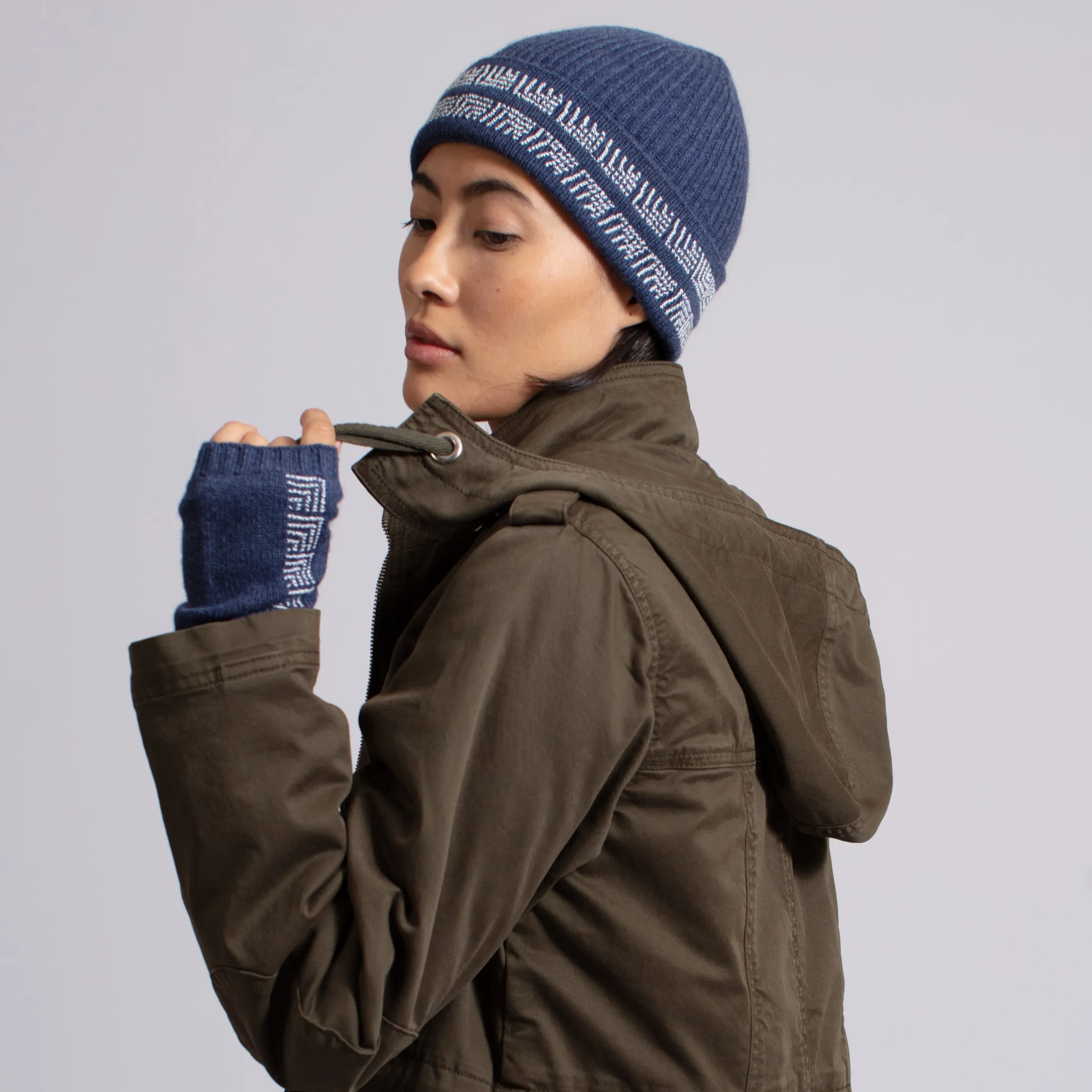 NOTTE BLUE CASHMERE BEANIE