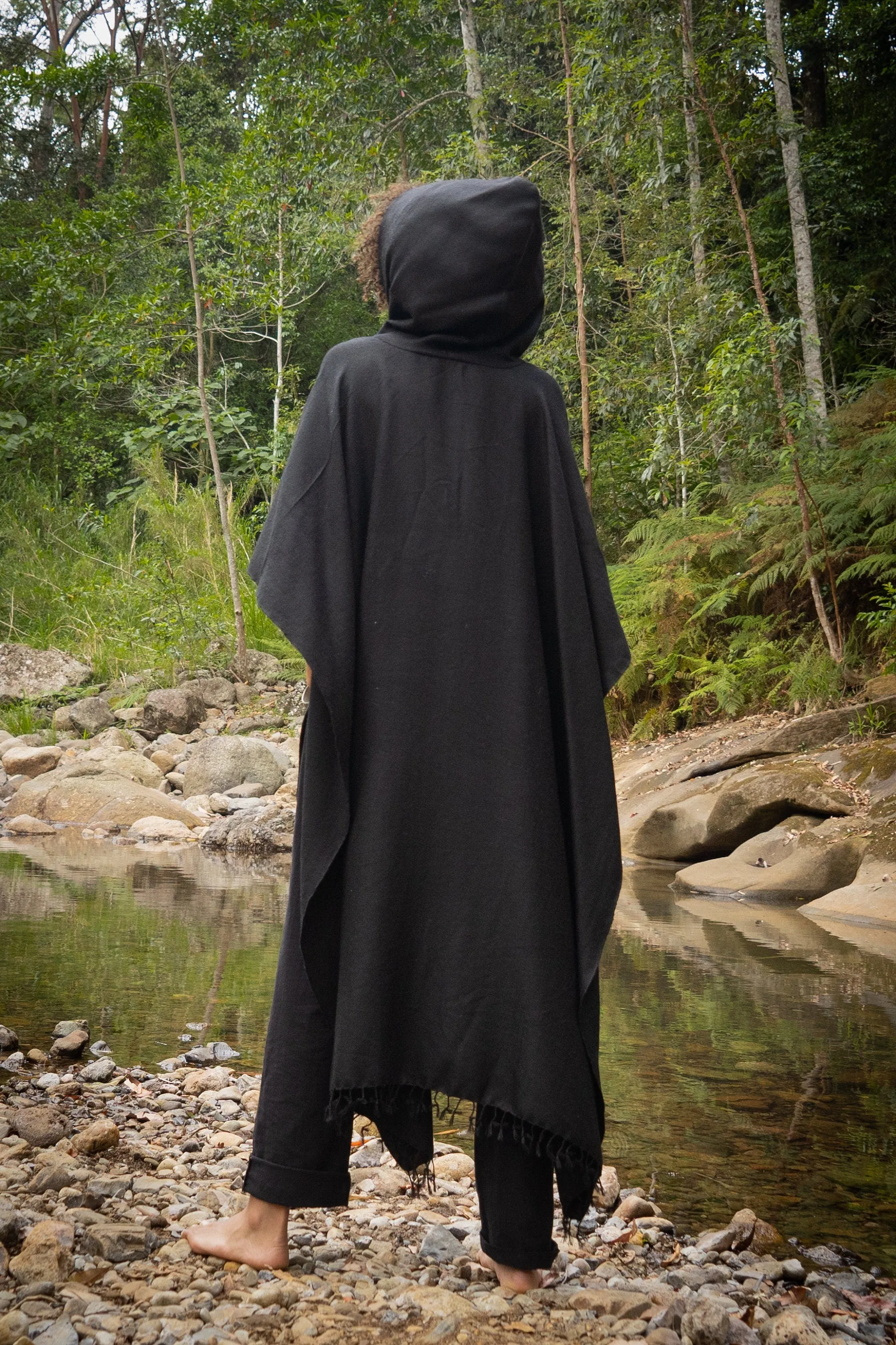 SAHAJI Poncho Black Pure Cashmere Wool Hooded womens Long with Pockets Handmade Handwoven Viking Festival Ceremony Gypsy Boho Mexican AJJAYA