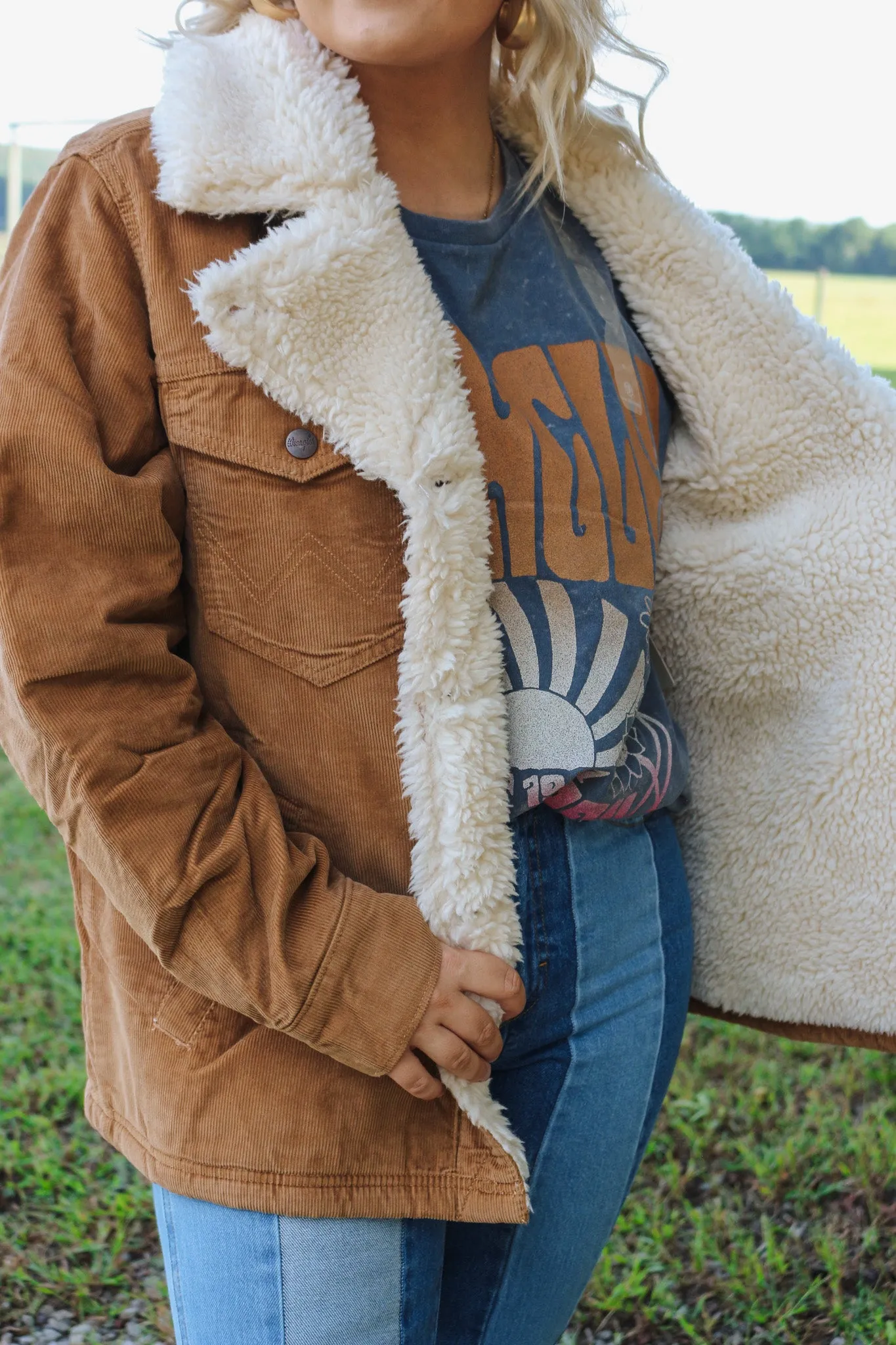 Women's Western Sherpa Lined Corduroy Wrange Coat- Tan