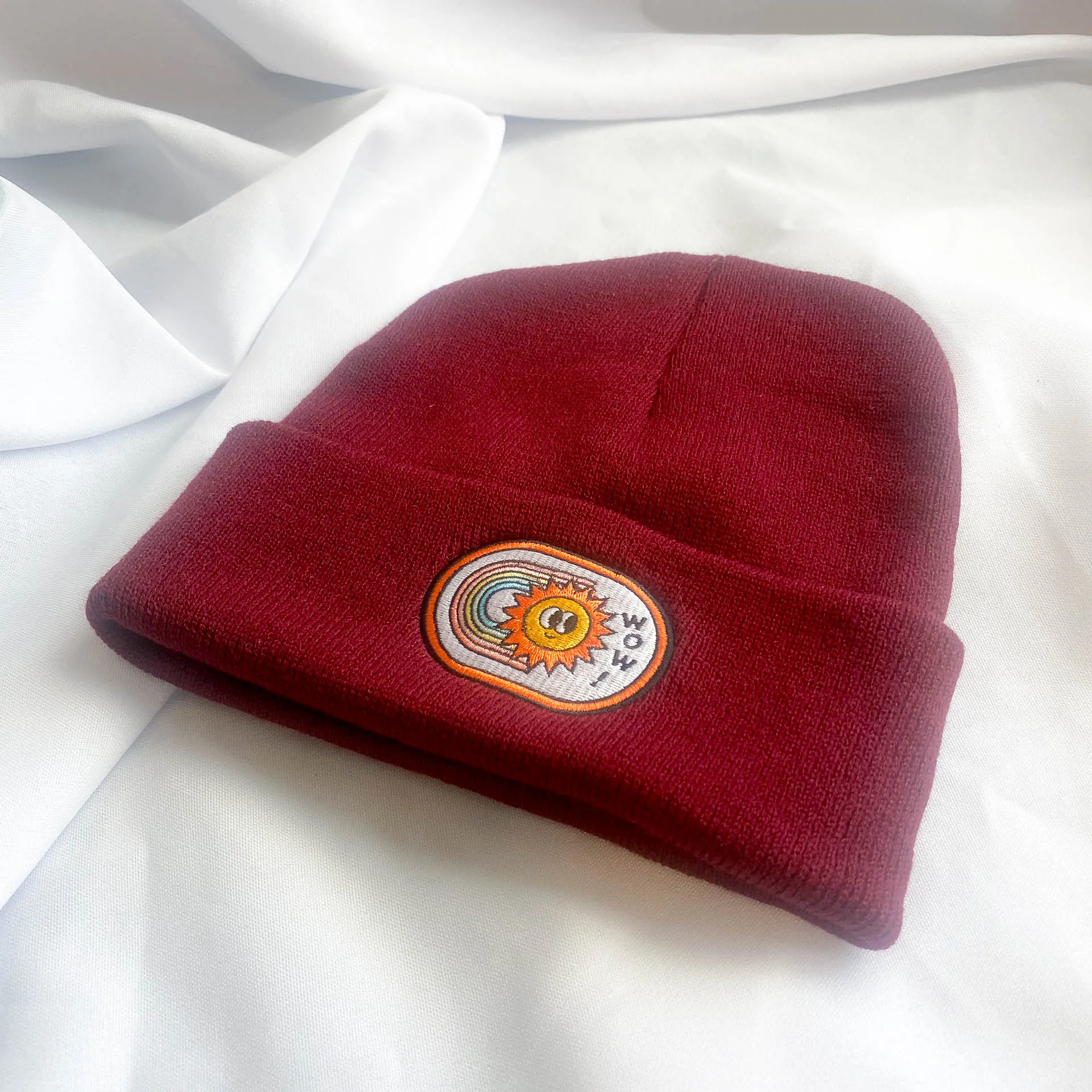 'WOW' BURGUNDY BEANIE